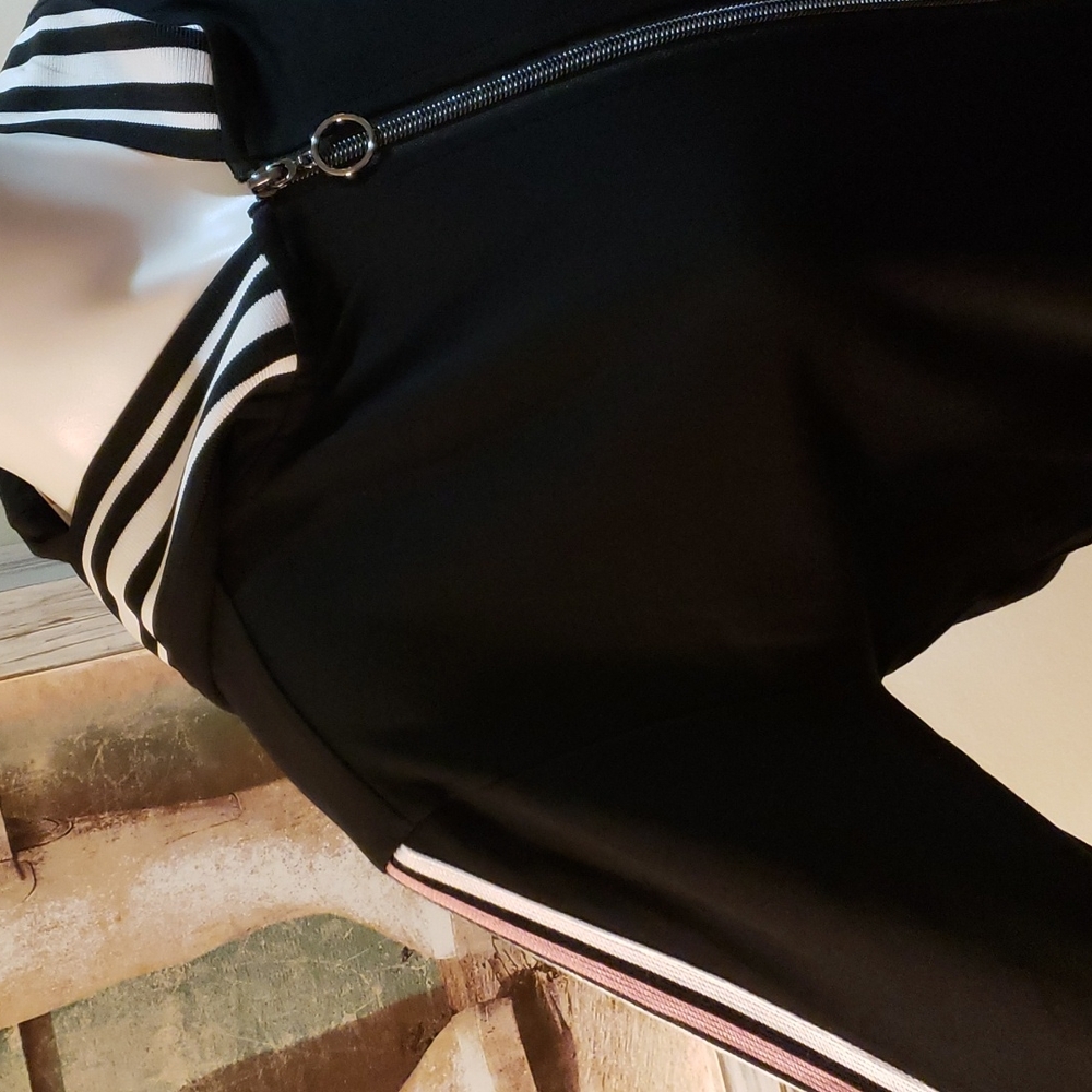 Oxygen Jacket - Picture 4 of 11